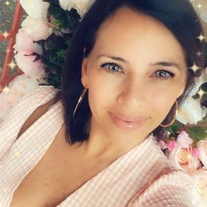 Meet your Posher, Annette maria